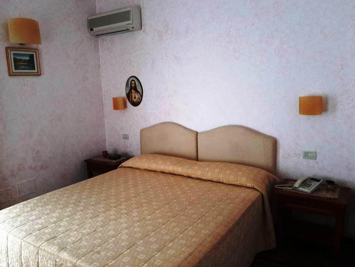 Hotel San Giuseppe Gerace Buitenkant foto