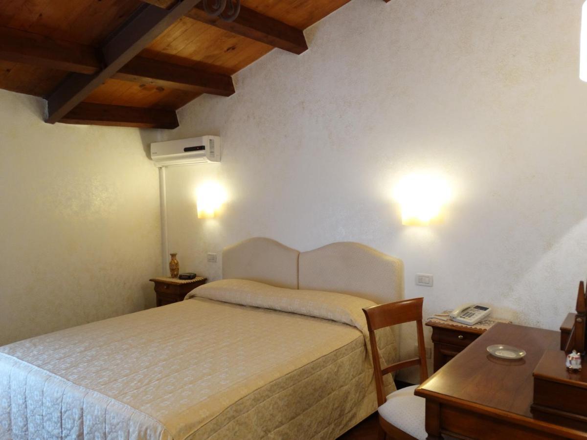 Hotel San Giuseppe Gerace Buitenkant foto